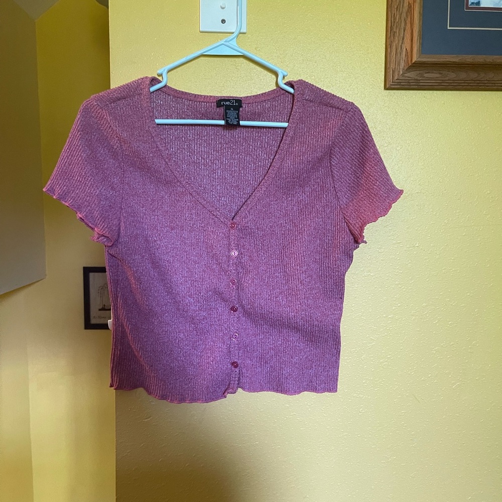 Pink v-cut cropped t shirt